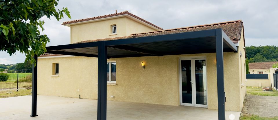 Maison 5 pièces de 155 m² à Bouniagues (24560)