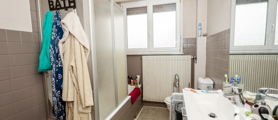 Maison 8 pièces de 219 m² à Sundhoffen (68280)