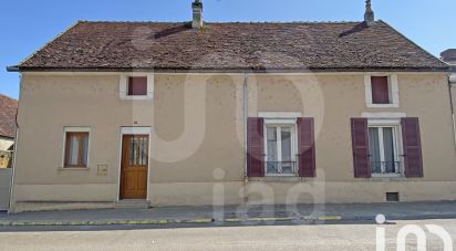 Maison de village 4 pièces de 140 m² à Flogny-la-Chapelle (89360)