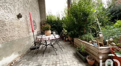 Duplex 9 pièces de 228 m² à Chalamont (01320)