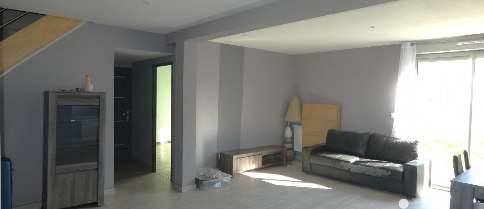 House 6 rooms of 125 m² in Courgent (78790)