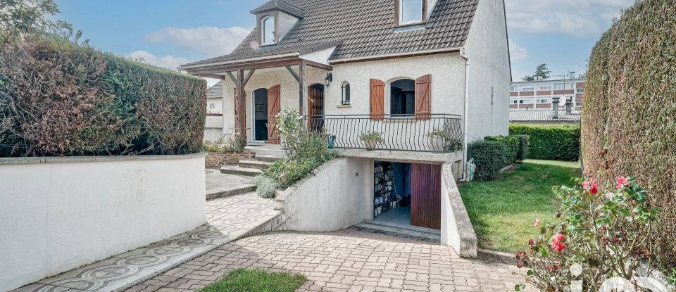 Maison traditionnelle 5 pièces de 115 m² à Villiers-le-Bel (95400)