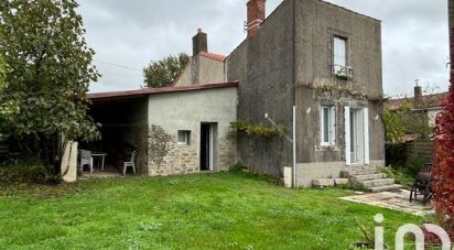 Traditional house 4 rooms of 87 m² in Saint-Étienne-du-Bois (85670)