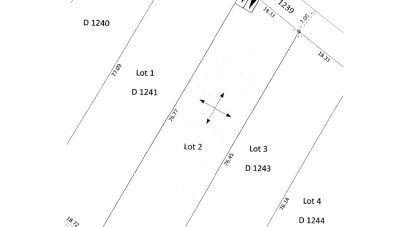 Land of 1,387 m² in Huismes (37420)