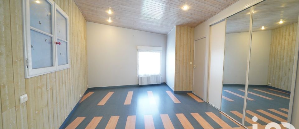 Traditional house 5 rooms of 165 m² in Nantes (44300)