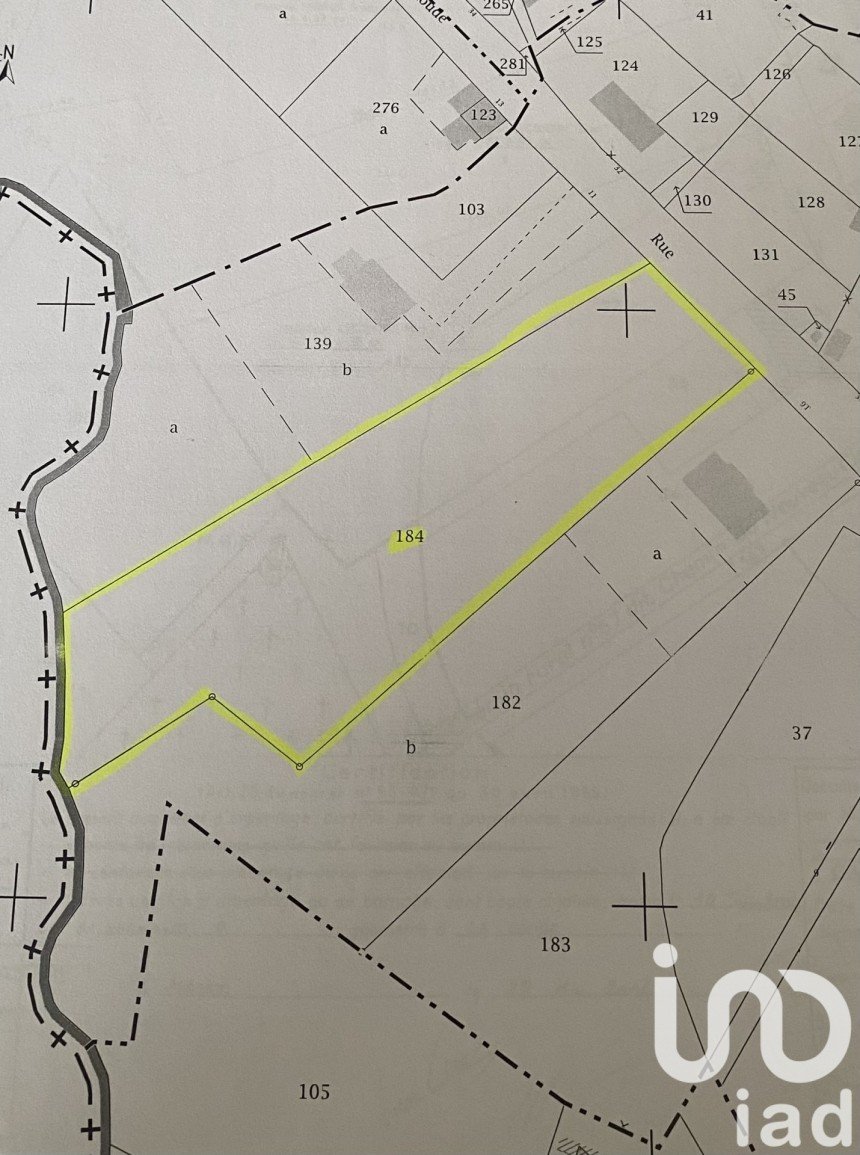 Terrain de 4 133 m² à Manou (28240)