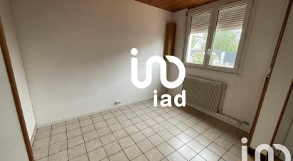 Town house 4 rooms of 84 m² in La Chapelle-Saint-Ursin (18570)