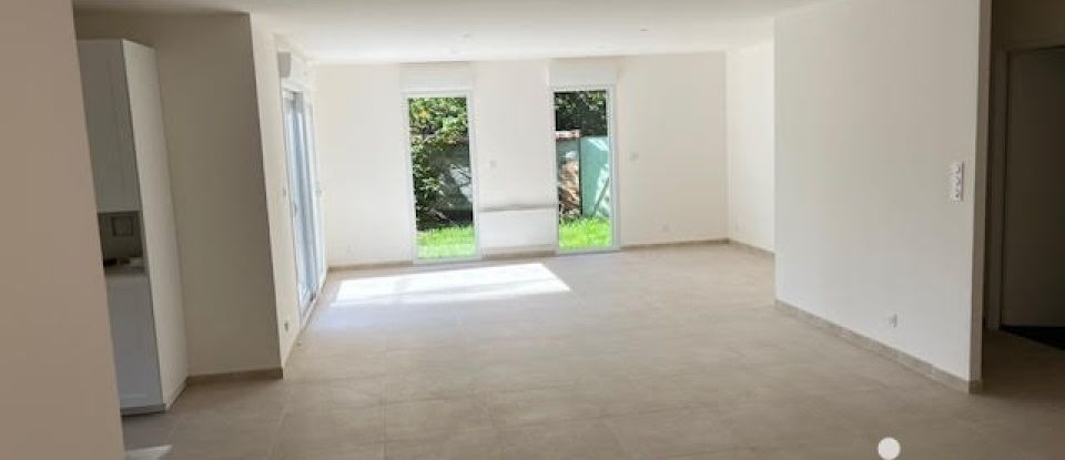 Maison 4 pièces de 125 m² à Orléat (63190)