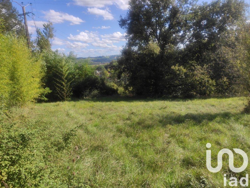 Land of 1,041 m² in Layrac (47390)