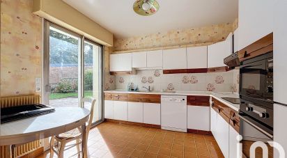 House 5 rooms of 190 m² in Aumale (76390)