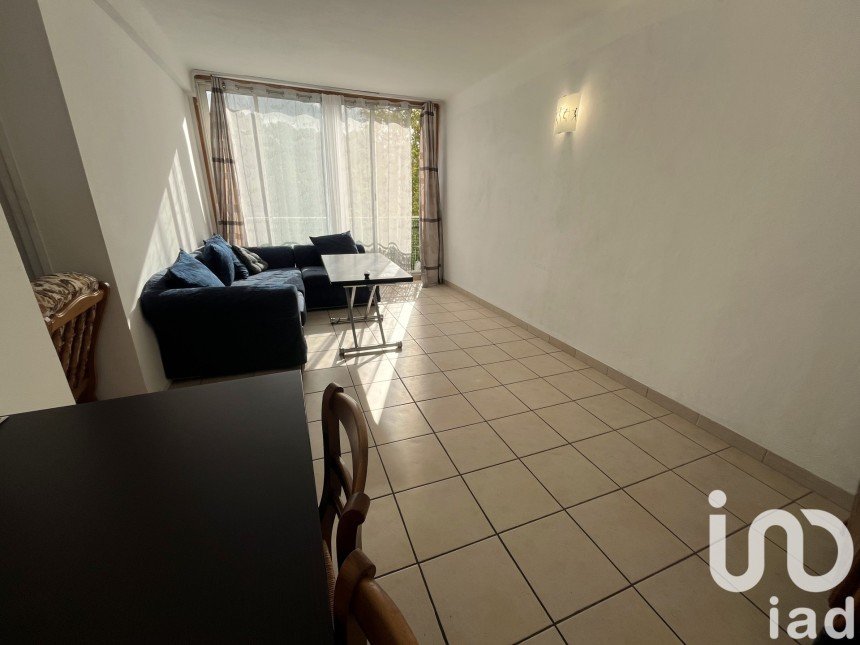 Apartment 4 rooms of 62 m² in Nîmes (30900)