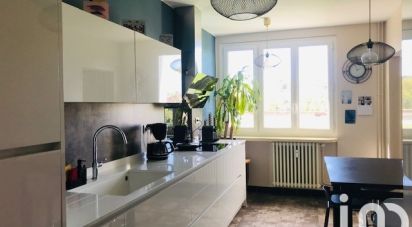 Apartment 4 rooms of 105 m² in Montluçon (03100)