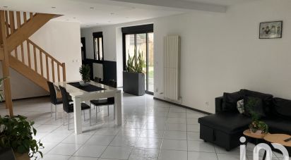 Village house 6 rooms of 160 m² in Neuilly-sous-Clermont (60290)