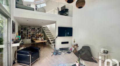 Loft 4 pièces de 170 m² à Bordeaux (33300)