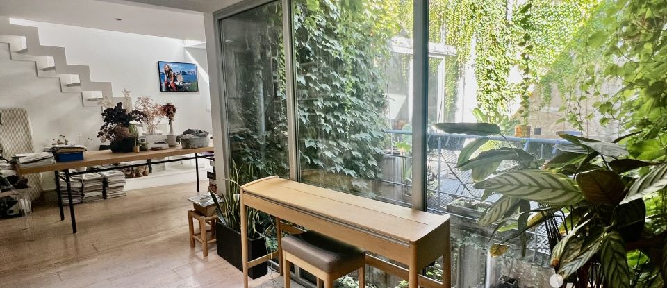 Loft 4 pièces de 170 m² à Bordeaux (33300)