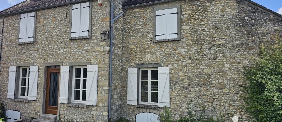 Country house 5 rooms of 140 m² in Dannemois (91490)