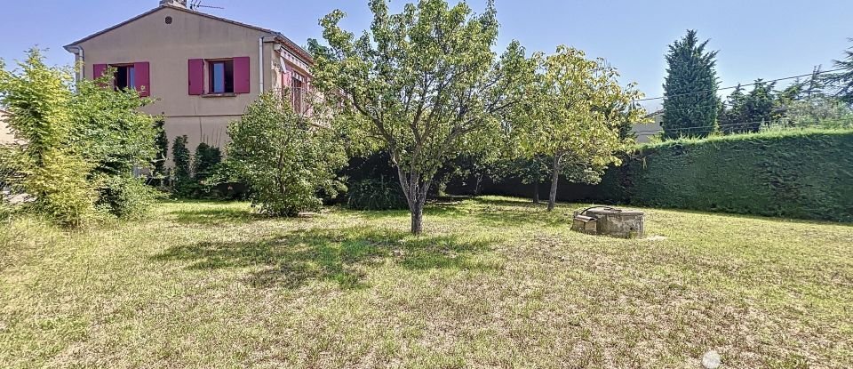 Maison 7 pièces de 142 m² à Gargas (84400)