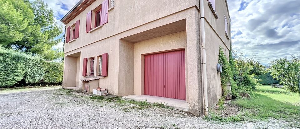 House 7 rooms of 142 m² in Gargas (84400)