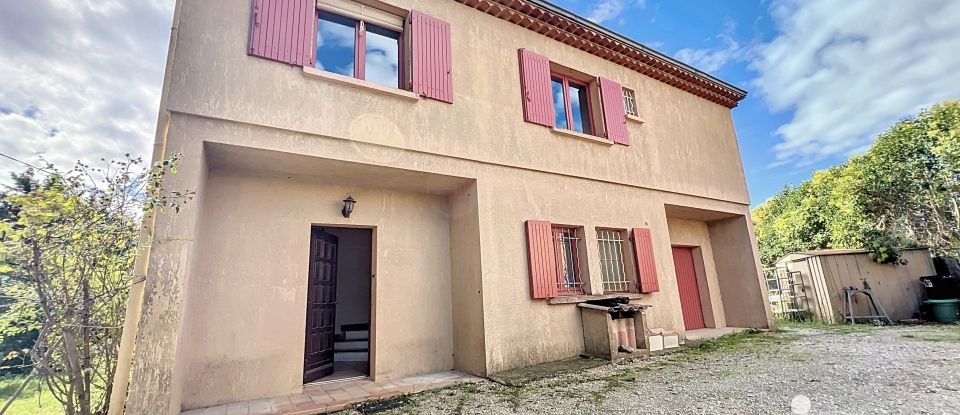 House 7 rooms of 142 m² in Gargas (84400)