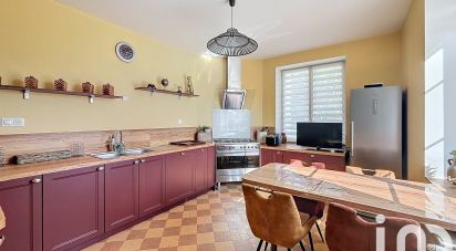 Maison 5 pièces de 144 m² à Montsenelle (50250)