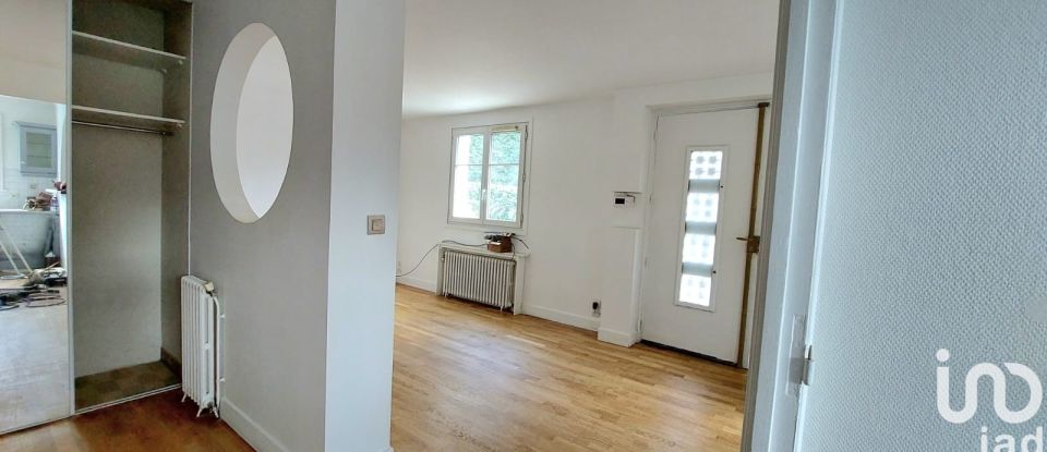 Traditional house 4 rooms of 90 m² in Soisy-sous-Montmorency (95230)