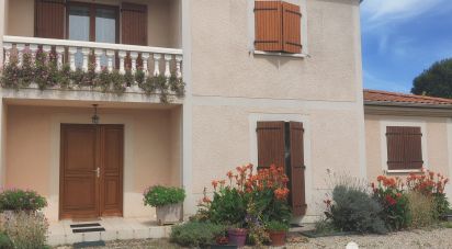 Traditional house 8 rooms of 180 m² in Bordeaux (33200)