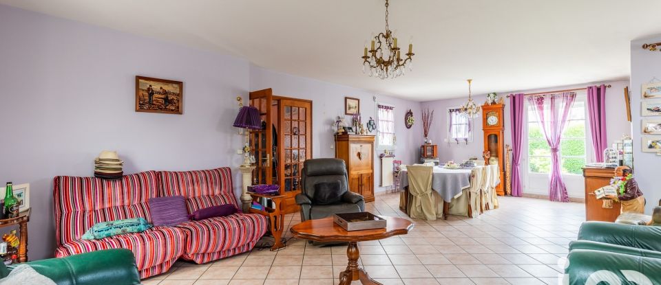 Traditional house 7 rooms of 176 m² in Bondoufle (91070)