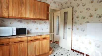 House 4 rooms of 81 m² in Châlons-en-Champagne (51000)