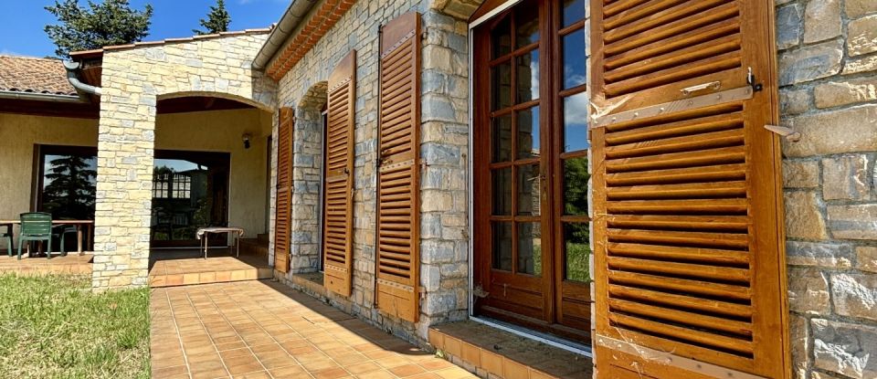 Traditional house 7 rooms of 186 m² in Aubenas (07200)