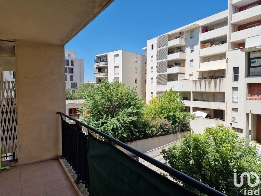 Apartment 1 room of 27 m² in Aix-en-Provence (13090)