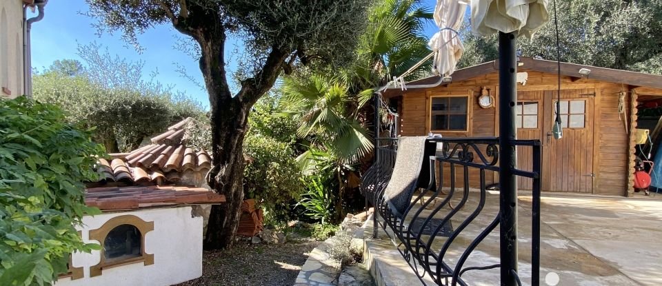 Traditional house 3 rooms of 60 m² in Roquefort-les-Pins (06330)