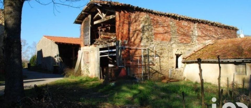 Village house 6 rooms of 215 m² in Ventenac (09120)