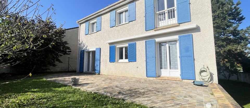 Pavillon 6 pièces de 139 m² à Cergy (95800)