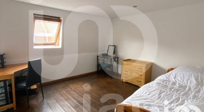 House 5 rooms of 106 m² in Roubaix (59100)