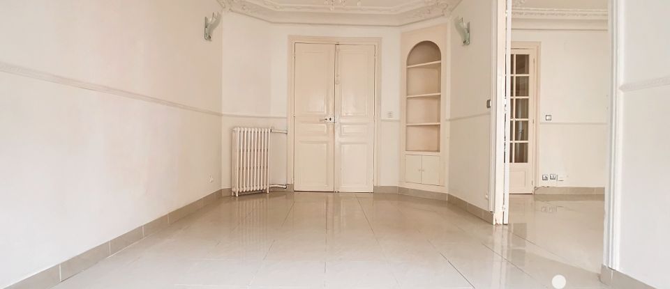 Appartement 4 pièces de 80 m² à Paris (75010)