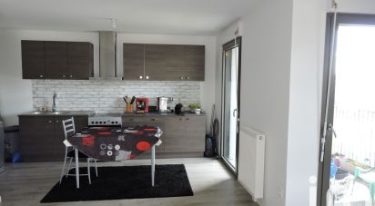 Apartment 3 rooms of 65 m² in Guyancourt (78280)