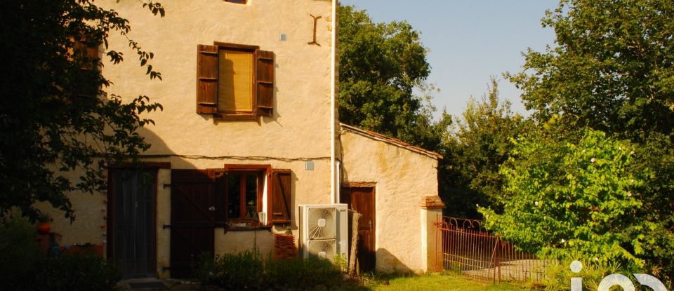 Maison de campagne 4 pièces de 154 m² à Les Issards (09100)