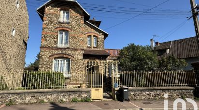 Traditional house 6 rooms of 135 m² in Savigny-sur-Orge (91600)