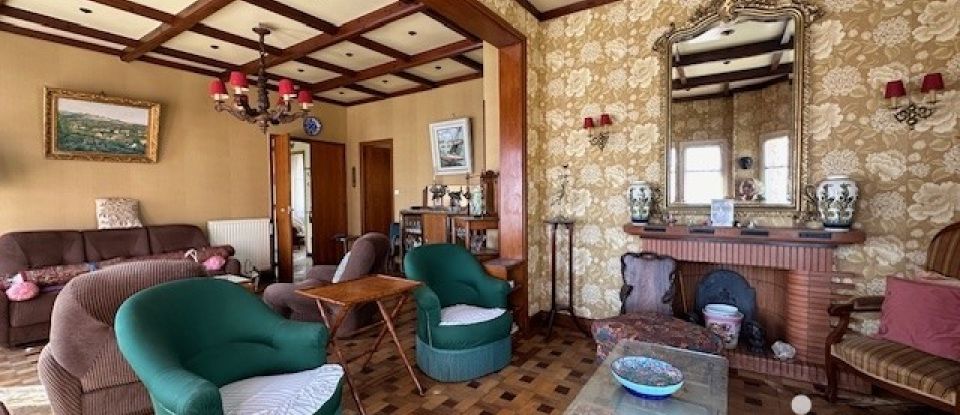 Traditional house 8 rooms of 158 m² in Port-la-Nouvelle (11210)