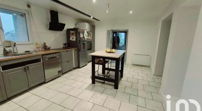 Maison 9 pièces de 237 m² à Sèvremoine (49450)