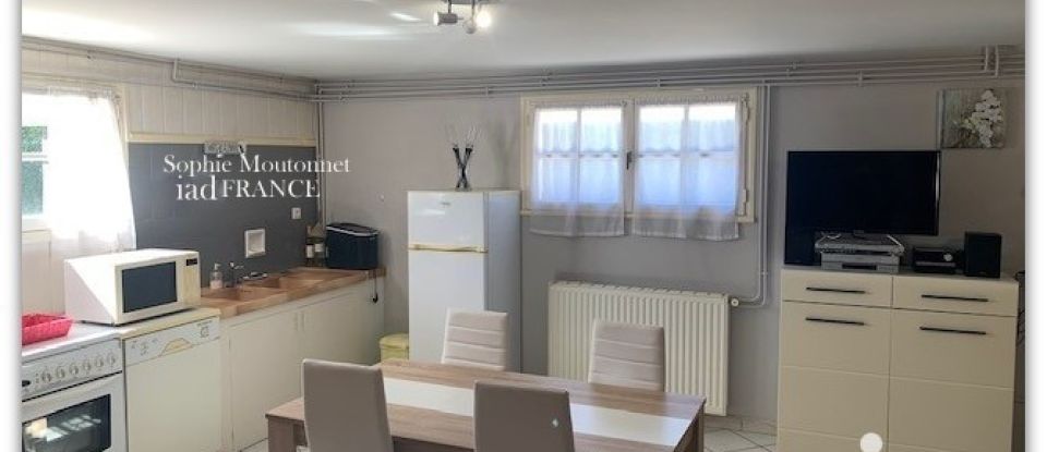 Maison 6 pièces de 205 m² à Castelsarrasin (82100)