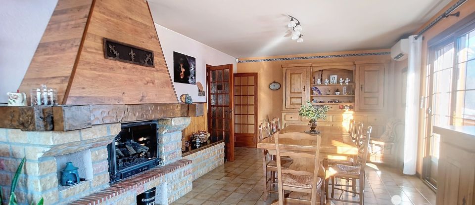 Cottage 5 rooms of 182 m² in Saint-Nicolas-la-Chapelle (73590)