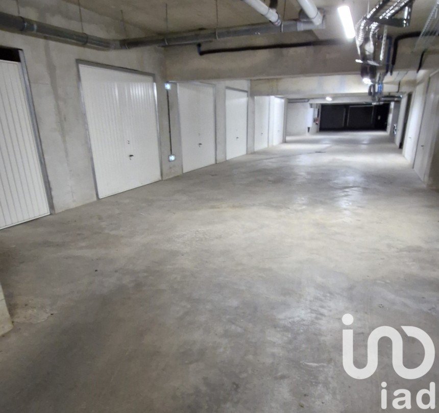 Parking of 24 m² in La Grande-Motte (34280)