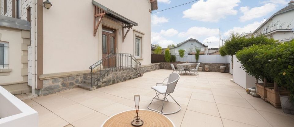 House 7 rooms of 140 m² in Saint-Amé (88120)