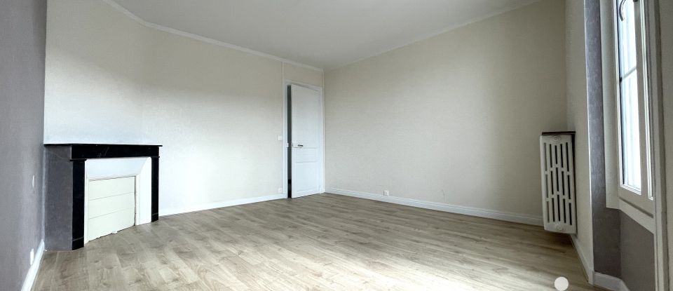 Maison 7 pièces de 140 m² à Bétheny (51450)