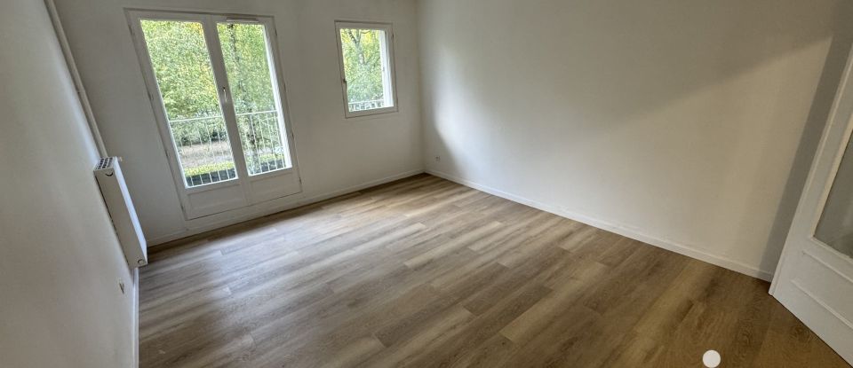 Appartement 3 pièces de 69 m² à Fleury-les-Aubrais (45400)