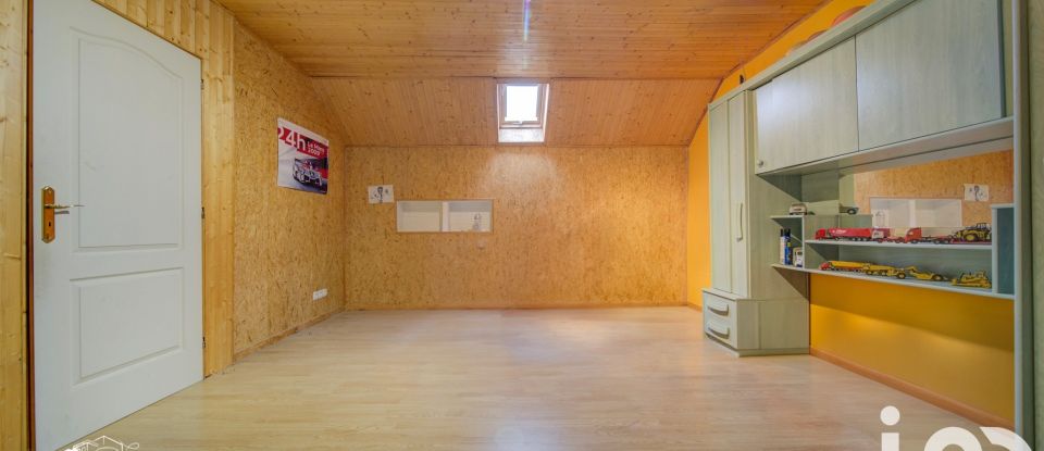 Maison 7 pièces de 163 m² à Hoste (57510)