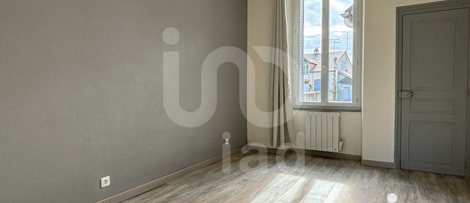 Apartment 3 rooms of 62 m² in Montluçon (03100)