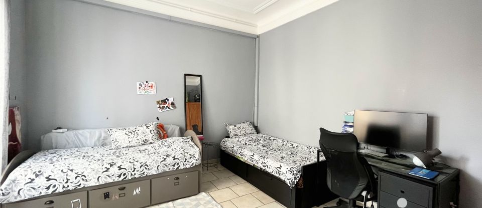 Appartement 5 pièces de 124 m² à Marseille (13001)