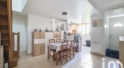 Maison 4 pièces de 92 m² à Brie-Comte-Robert (77170)